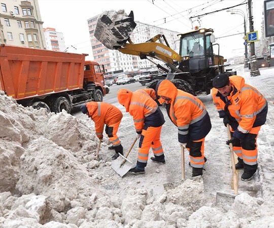 Уборка снега в Новоалтайске и  Алтайском крае