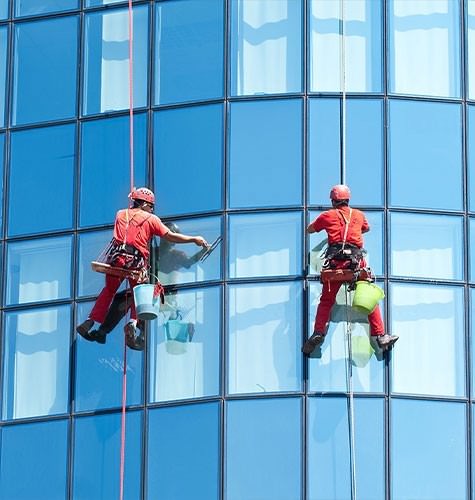 Мытье фасадов промальпинистами в Новоалтайске